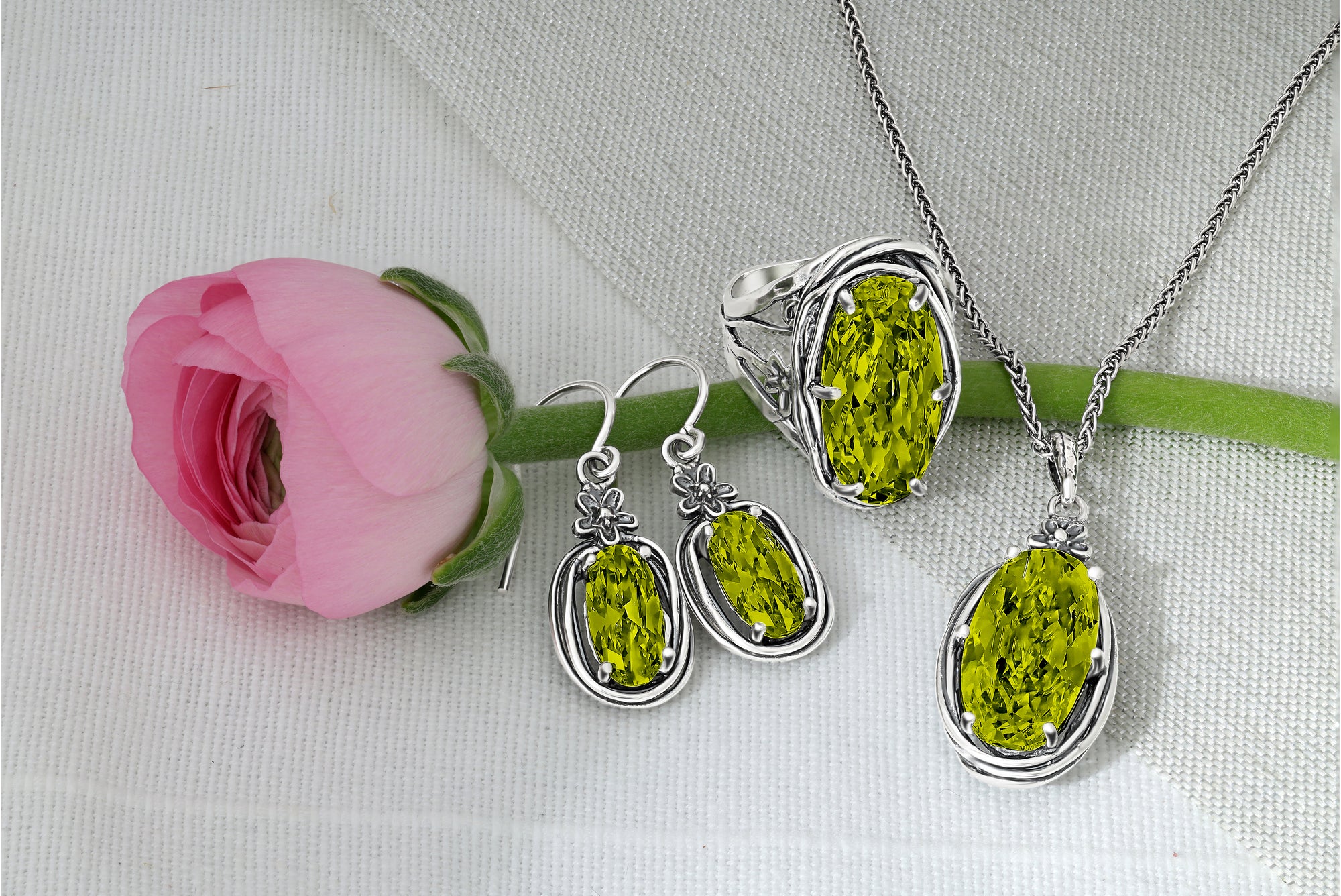 Sterling Silver Peridot CZ Floral Wire Wrap Necklace