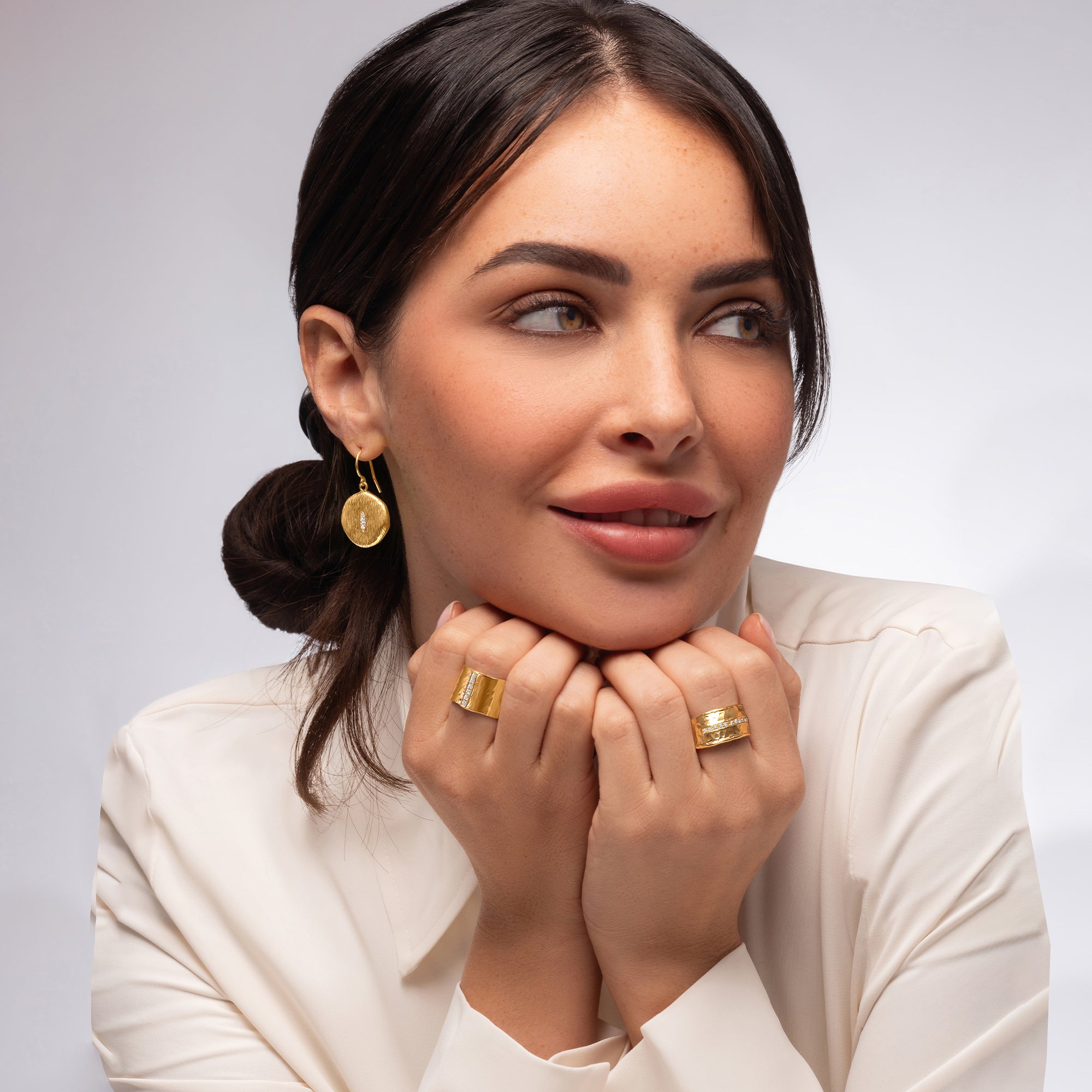 Orecchini pendenti con moneta in zirconia cubica in argento sterling e oro 14K