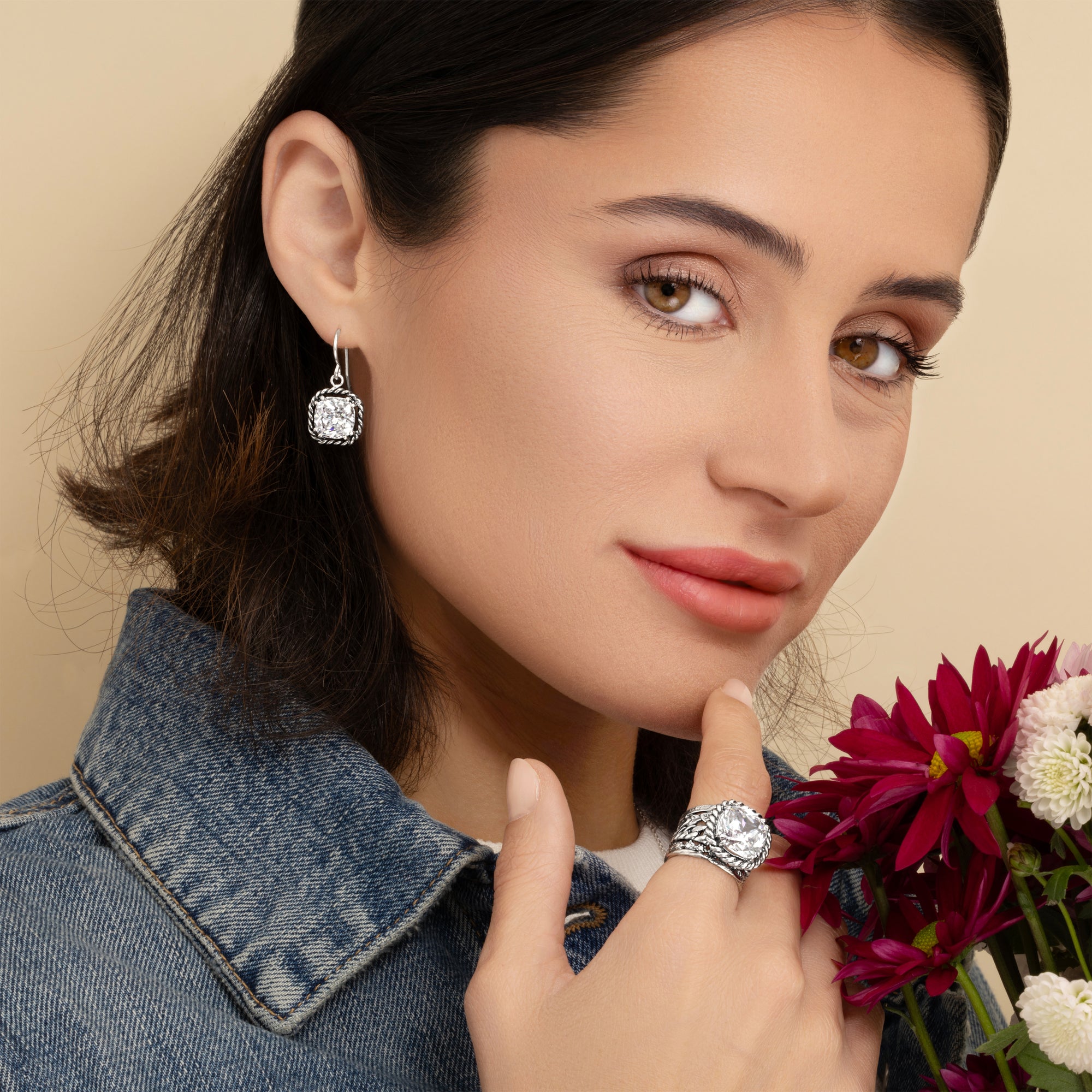 Orecchini pendenti in argento sterling con zirconi cubici e corda