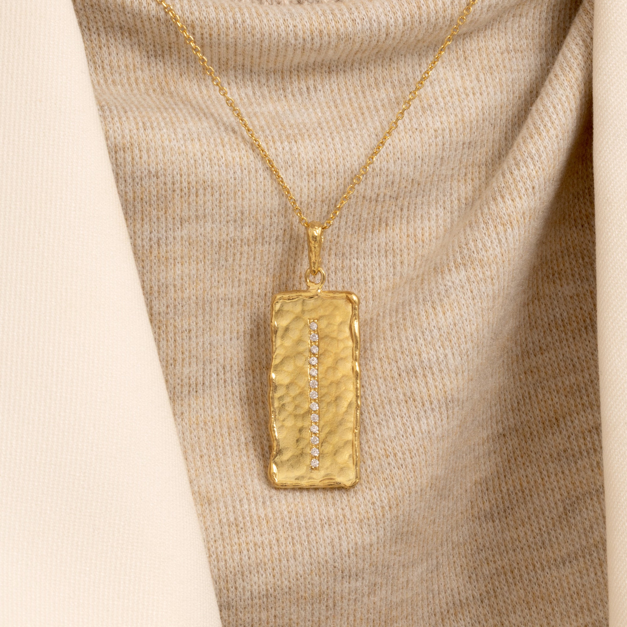 Collana con barra verticale in oro 14K e argento sterling CZ