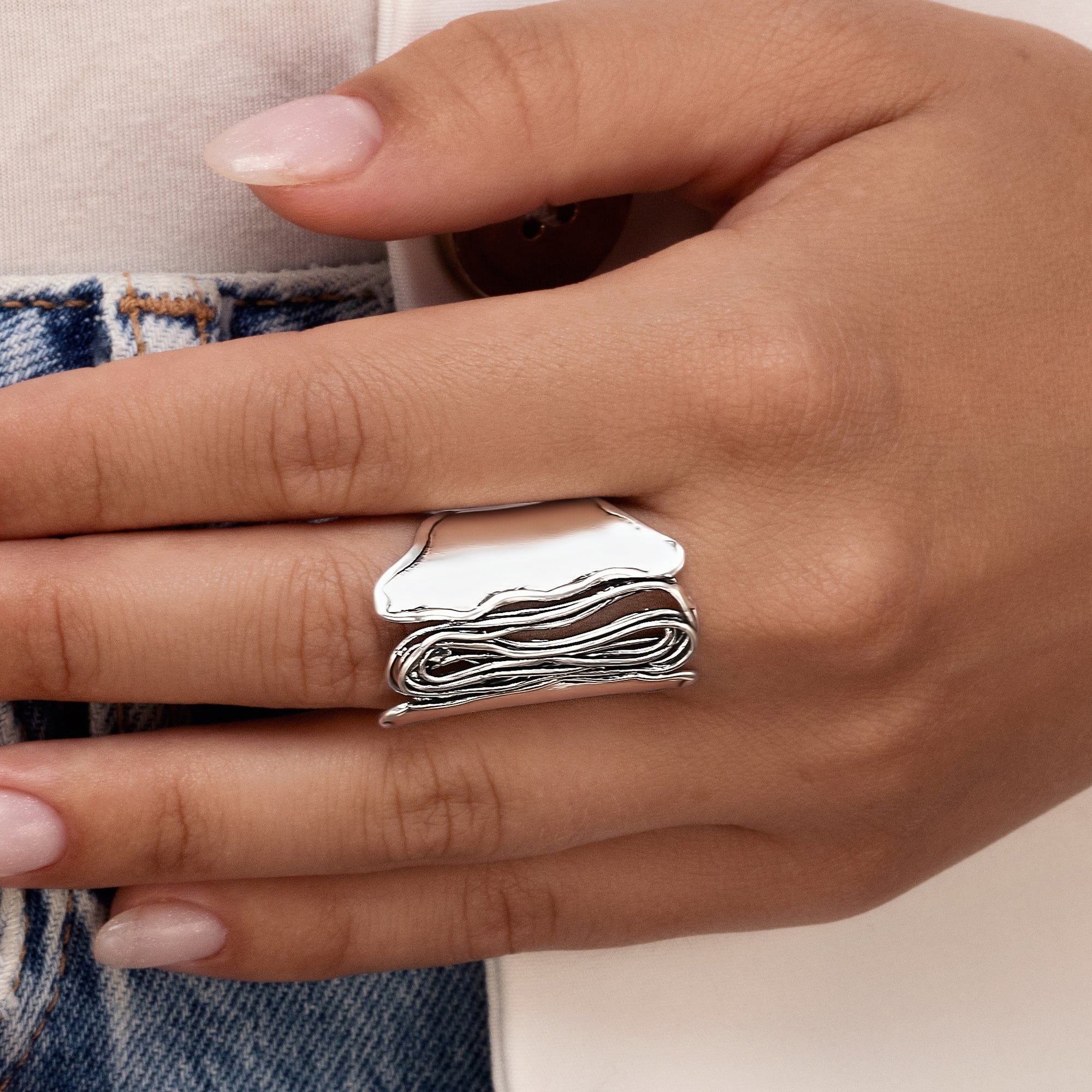Moderner Schildring aus Sterlingsilber