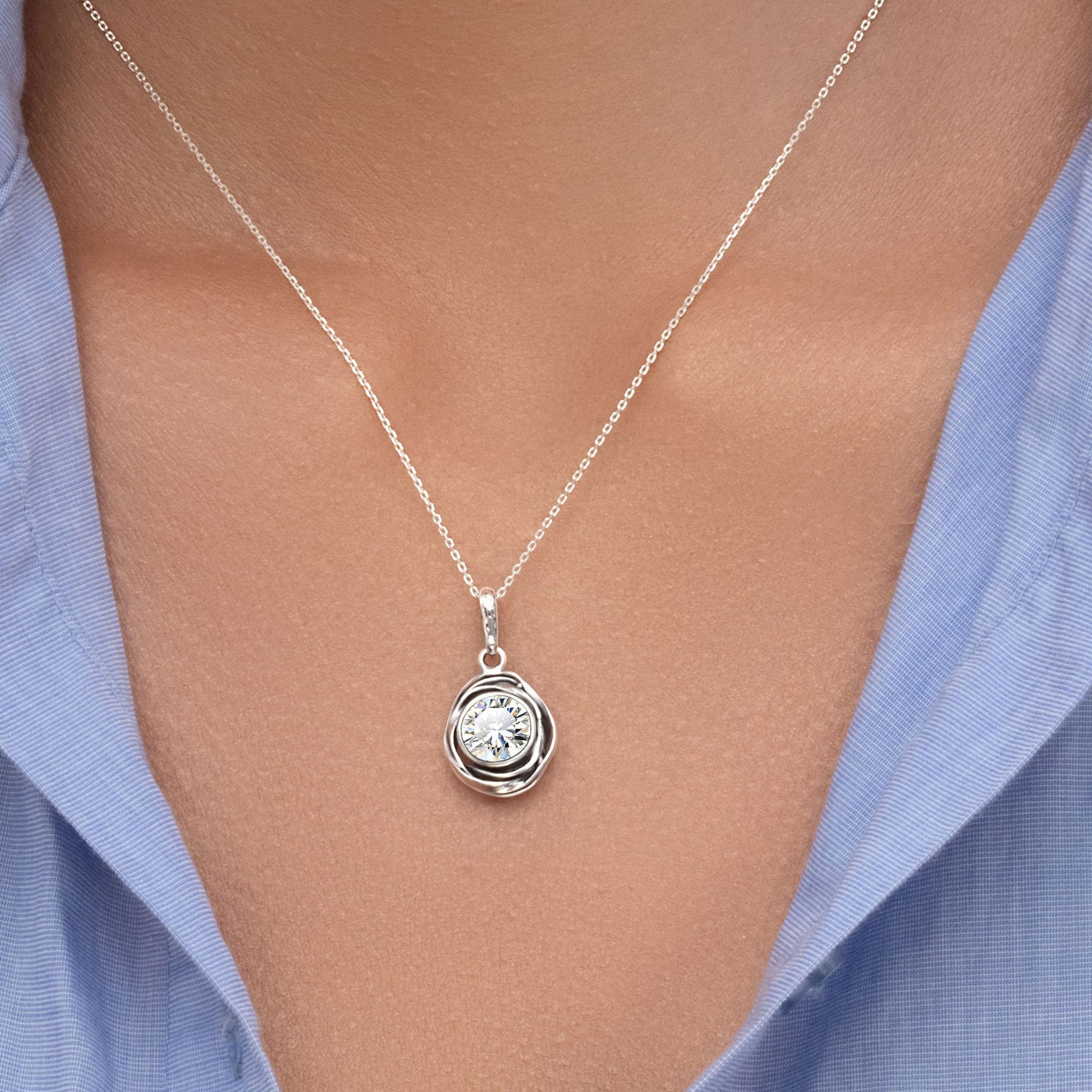 Collana con ciondolo in argento sterling e zirconia cubica