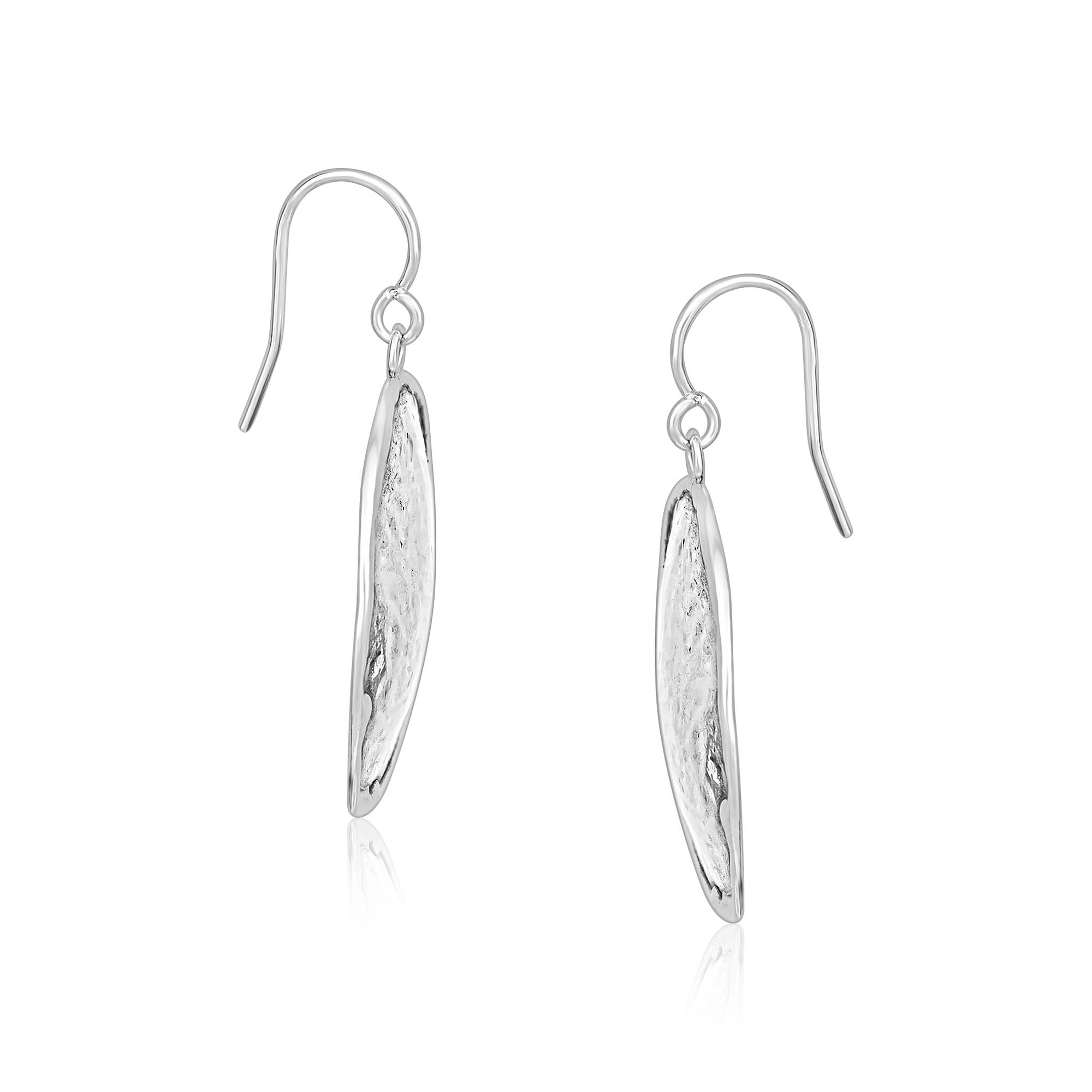 Orecchini in argento sterling con filo martellato